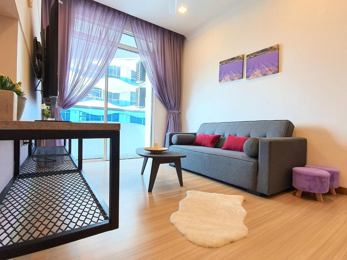 The Wave Suites Melaka Exterior foto