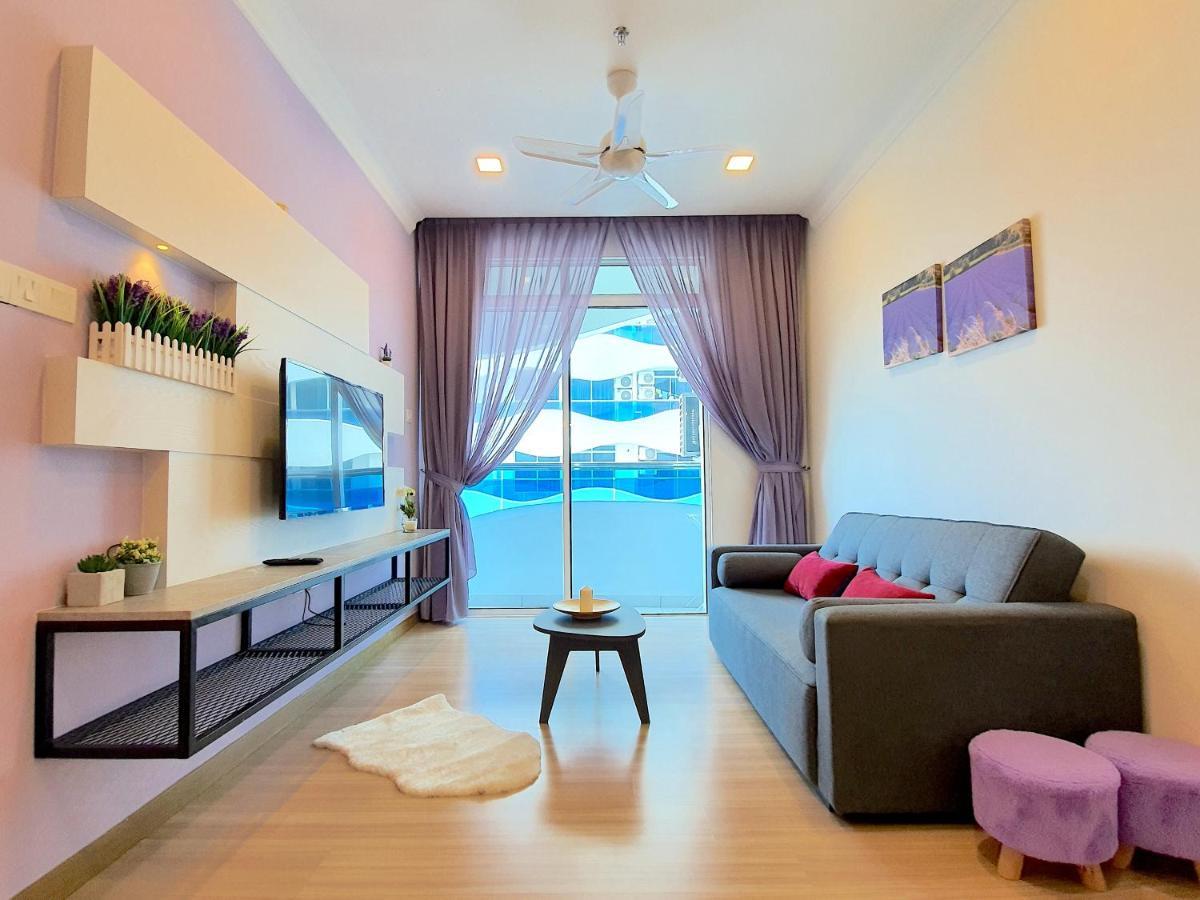 The Wave Suites Melaka Exterior foto