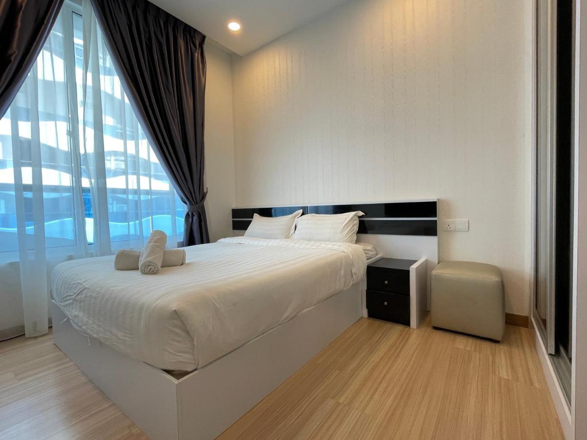 The Wave Suites Melaka Exterior foto