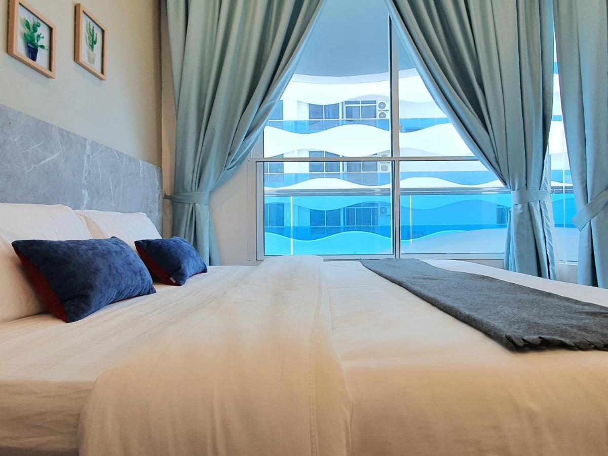 The Wave Suites Melaka Exterior foto